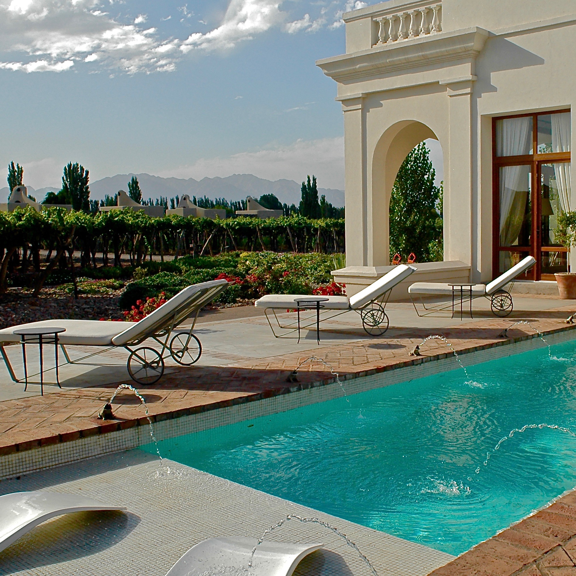 ARGENTINA. PLAN DE DESARROLLO DE CAMINOS EL VINO